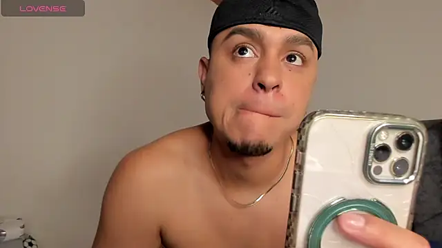 ANGELOGAO online show from 03-04-26, 04:57