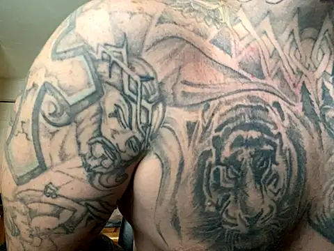 Snapshot of Bwcgoonie chatting on 09-23-25, 10:24 Bwcgoonie online show from 09-23-25, 10:24