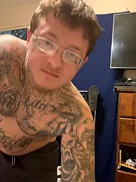 Snapshot of Bwcgoonie chatting on 09-25-25, 12:47 Bwcgoonie online show from 09-25-25, 12:47