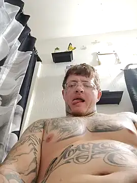 Snapshot of Bwcgoonie chatting on 10-01-25, 05:46 Bwcgoonie online show from 10-01-25, 05:46