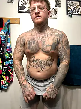 Snapshot of Bwcgoonie chatting on 10-20-25, 02:23 Bwcgoonie online show from 10-20-25, 02:23