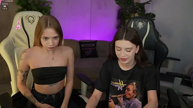 Regina Sweet054 online show from 10-31-25, 03:13