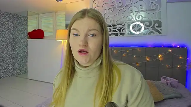 Snapshot of AshleyJoness chatting on 12-15-25, 06:17 AshleyJoness online show from 12-15-25, 06:17