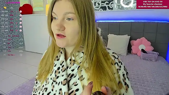 Snapshot of AshleyJoness chatting on 01-07-26, 06:16 AshleyJoness online show from 01-07-26, 06:16