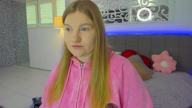 Snapshot of AshleyJoness chatting on 02-02-26, 06:01 AshleyJoness online show from 02-02-26, 06:01