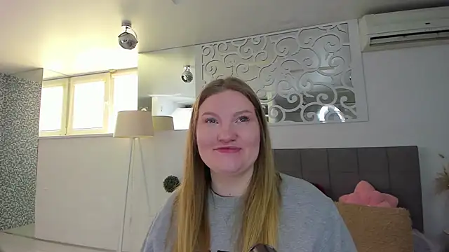 Snapshot of AshleyJoness chatting on 03-12-26, 06:08 AshleyJoness online show from 03-12-26, 06:08