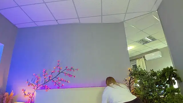 AshleyJoness online show from 04-05-26, 05:15