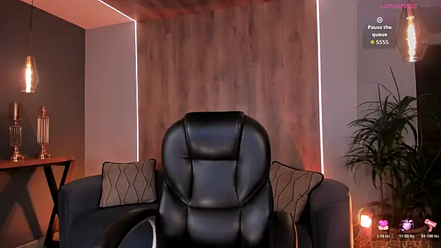 LiamCarterX online show from 11-24-25, 05:29