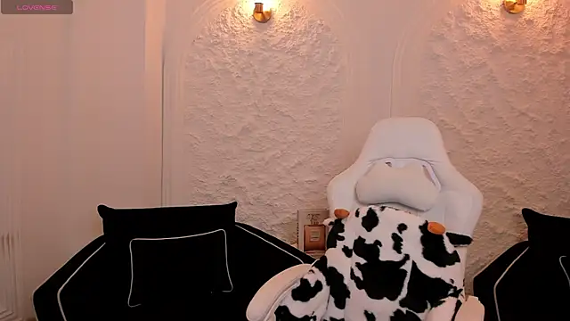 LiamCarterX online show from 04-26-26, 05:43