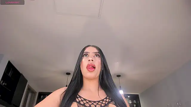 LeahLombardi  online show from 03-17-26, 03:44