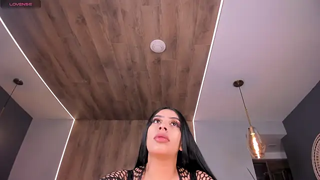 Snapshot of LeahLombardi_ chatting on 06-10-26, 03:18 LeahLombardi online show from 06-10-26, 03:18