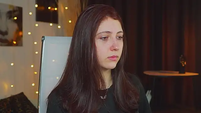 Mary Miiller online show from 09-30-25, 07:24