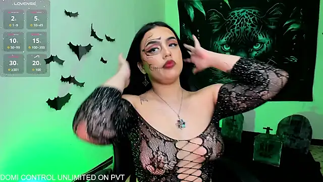 nicol ruizz online show from 10-22-25, 11:59