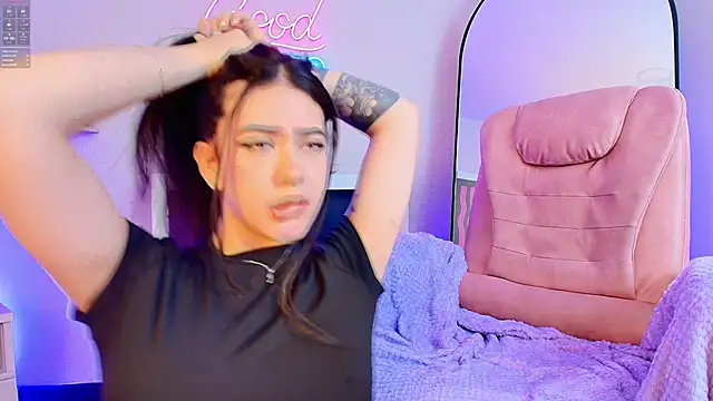 Alice Vixen online show from 06-03-26, 02:33