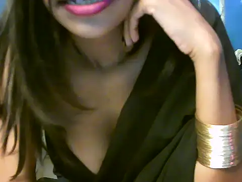 Snapshot of RENUKA_RAJPUT chatting on 11-21-25, 10:25 RENUKA RAJPUT online show from 11-21-25, 10:25