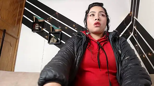 lola warner online show from 09-25-25, 04:16