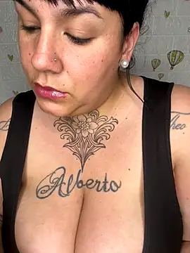 valen1891 online show from 10-24-25, 02:52