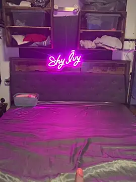 Shy Ivy online show from 09-15-25, 09:48