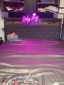 Shy Ivy online show from 09-17-25, 09:38