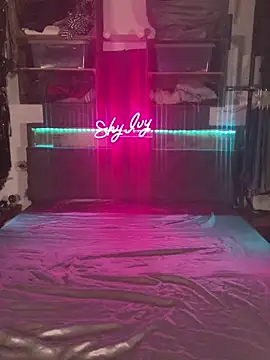 Shy Ivy online show from 09-26-25, 08:24