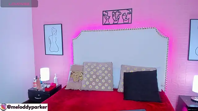 Snapshot of Meloddy_Parkerr_ chatting on 10-19-25, 04:35 Meloddy Parkerr online show from 10-19-25, 04:35