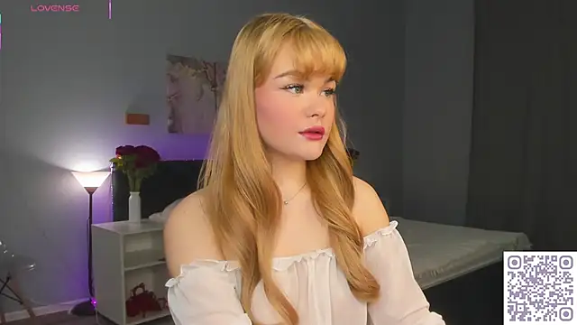 Snapshot of ShyEmma_ chatting on 11-29-25, 01:19 ShyEmma online show from 11-29-25, 01:19