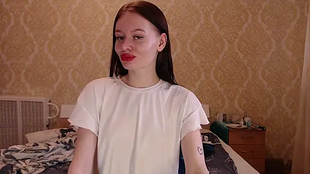 Kitkaat00 online show from 10-30-25, 11:11