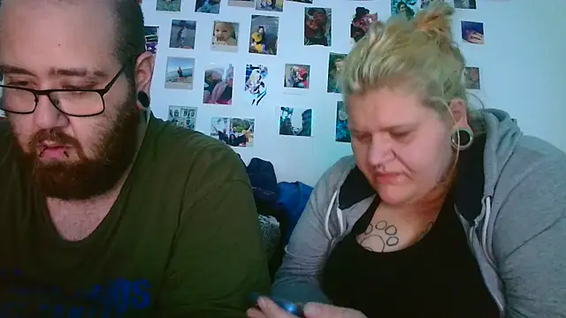 Snapshot of mrandmrsdarkside chatting on 03-11-26, 07:09 mrandmrsdarkside online show from 03-11-26, 07:09