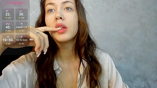 Snapshot of SaraMoren0 chatting on 09-14-25, 08:13 SaraMoren0 online show from 09-14-25, 08:13