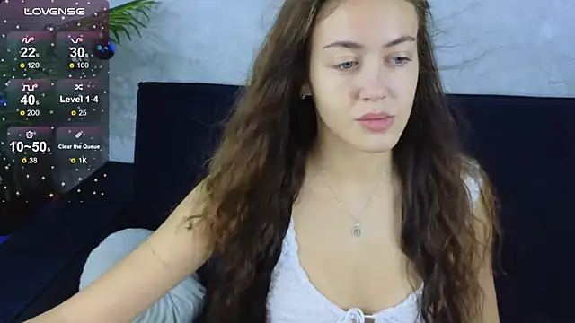 Snapshot of SaraMoren0 chatting on 12-19-25, 08:21 SaraMoren0 online show from 12-19-25, 08:21