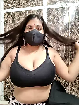 Snapshot of MISS_RIYA14 chatting on 12-15-25, 04:50 MISS RIYA14 online show from 12-15-25, 04:50