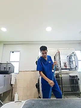 Snapshot of elbbxxx1999 chatting on 09-13-25, 08:52 elbbxxx1999 online show from 09-13-25, 08:52