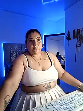 AndreaKinky online show from 10-19-25, 08:15