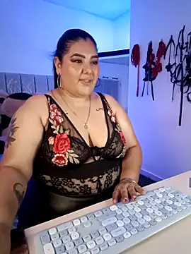 AndreaKinky online show from 11-12-25, 08:15