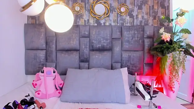 Snapshot of PatyLawrence chatting on 11-06-25, 04:13 PatyLawrence online show from 11-06-25, 04:13