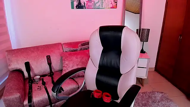 Lucie Harper online show from 09-28-25, 07:52