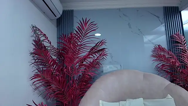 Snapshot of MayaBaker chatting on 09-26-25, 08:02 MayaBaker online show from 09-26-25, 08:02