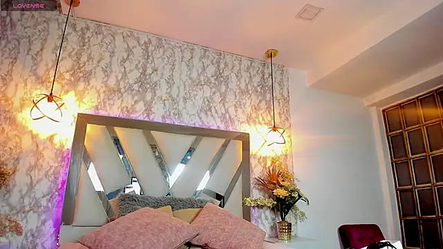 Snapshot of Aisha_poweer chatting on 10-26-25, 02:17 Aisha poweer online show from 10-26-25, 02:17