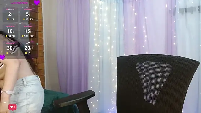 Camila Ord online show from 10-31-25, 12:44