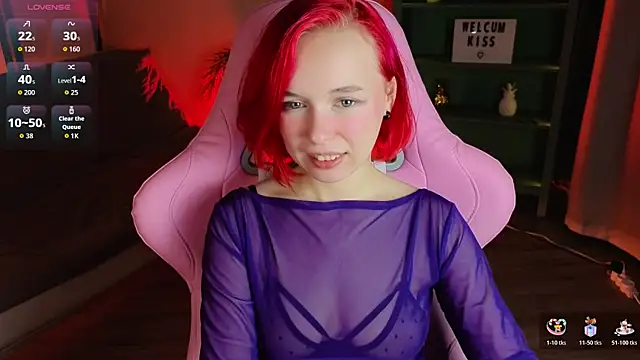 NaomiYoru online show from 11-08-25, 08:29