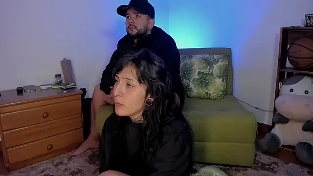 Snapshot of lola_n_apolo chatting on 09-30-25, 05:45 lola n apolo online show from 09-30-25, 05:45