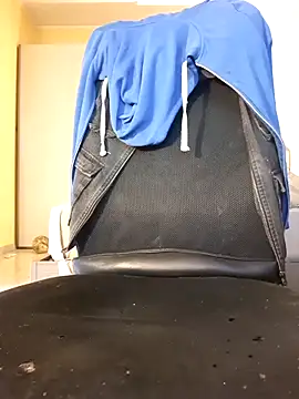 Snapshot of KalendaXL chatting on 11-26-25, 02:40 KalendaXL online show from 11-26-25, 02:40