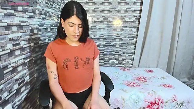 xxxEmmaxx online show from 05-04-26, 04:19