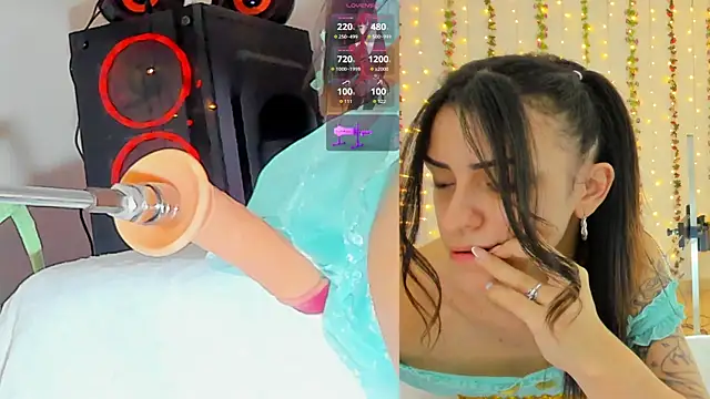 Kitty  Rose   online show from 10-15-25, 10:26