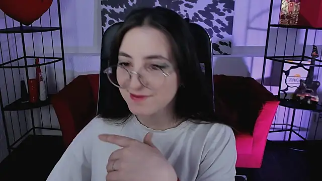 VirtuallVoyant online show from 04-15-26, 07:58