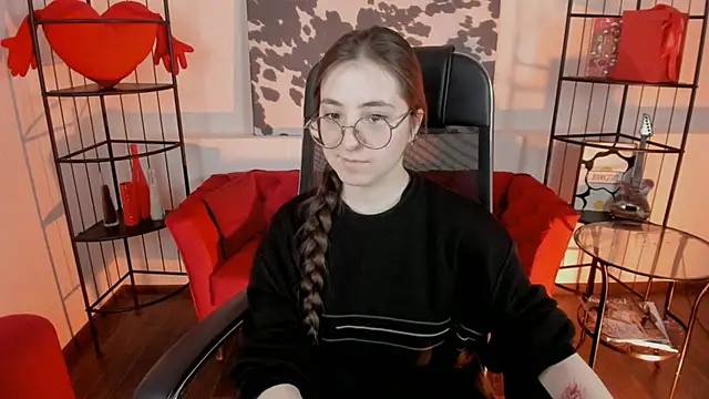 VirtuallVoyant online show from 04-25-26, 07:33