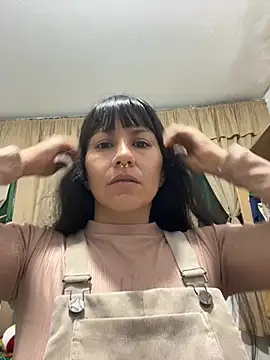 Huitaca  online show from 03-13-26, 04:30