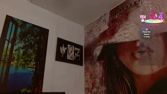 gigi gilt  online show from 11-07-25, 04:34