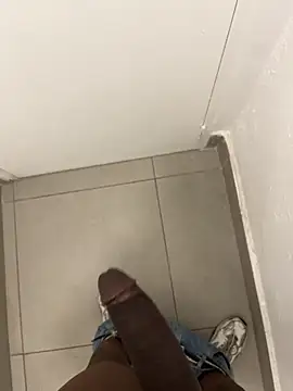 Snapshot of kamo012000 chatting on 09-25-25, 12:42 kamo012000 online show from 09-25-25, 12:42