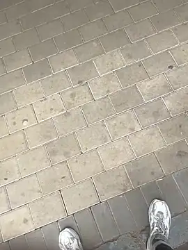 Snapshot of kamo012000 chatting on 11-14-25, 09:52 kamo012000 online show from 11-14-25, 09:52